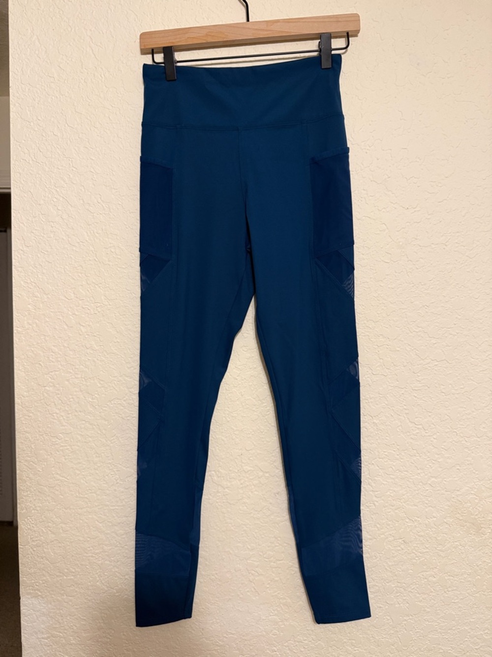 AURIQUE Teal Blue High-Waisted Leggings Size Medium